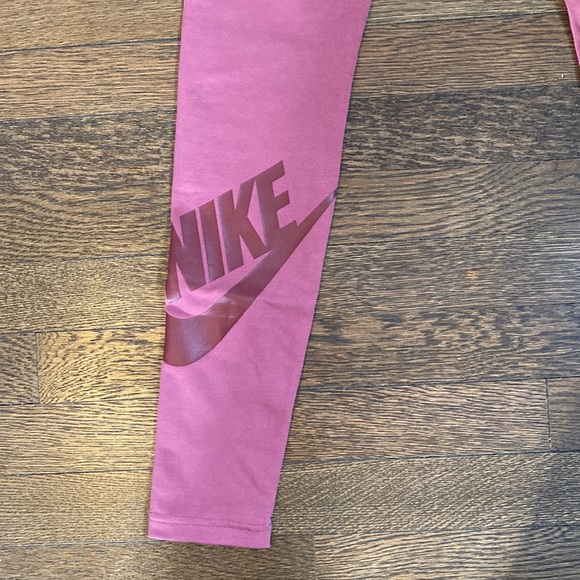 Nike Leggings - Picture 5 of 5